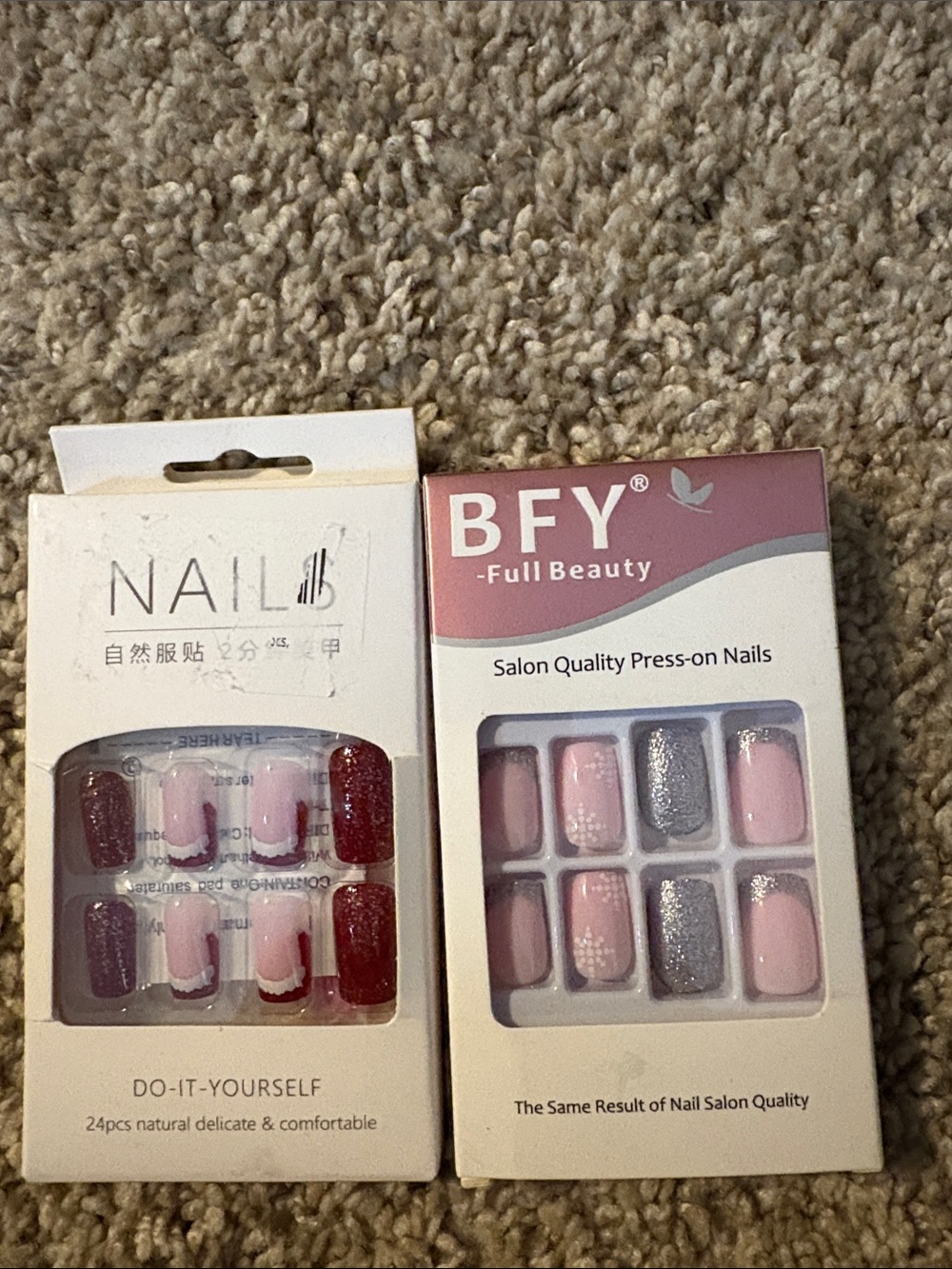 Set of 2 - Holiday Themed Press-on Nails